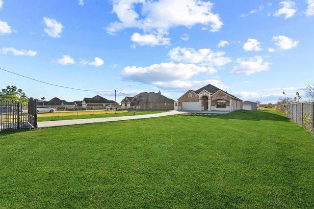 19545 Crosby Eastgate Road, Crosby, TX 77532