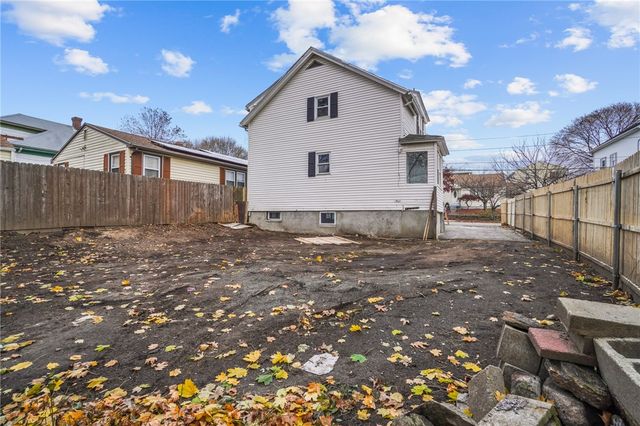 92 Parnell Street, Providence, RI 02909