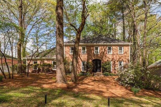 560 PARK SE Lane, Marietta, GA 30067