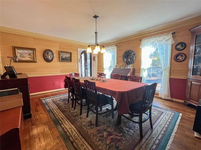 560 PARK SE Lane, Marietta, GA 30067