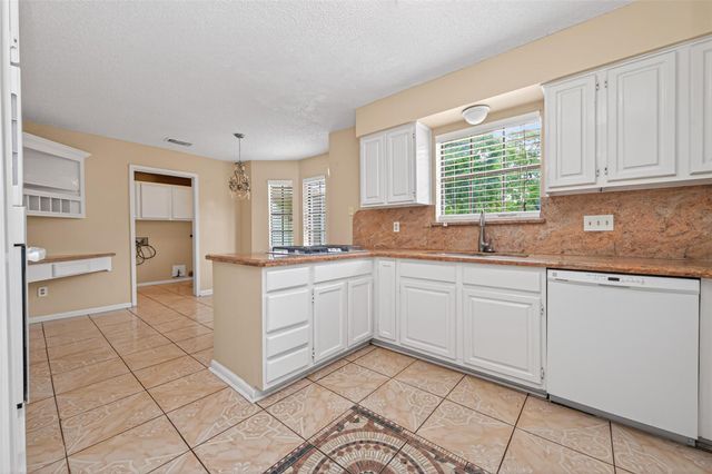 30207 E Geneva Drive, Spring, TX 77386