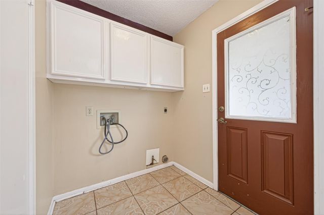 30207 E Geneva Drive, Spring, TX 77386