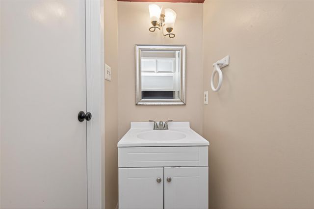 30207 E Geneva Drive, Spring, TX 77386