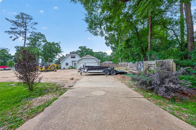 30207 E Geneva Drive, Spring, TX 77386