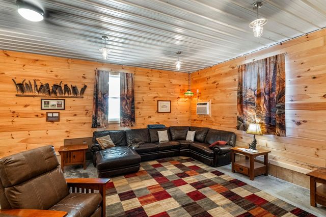 1320 Terrill Creek Road, Billings, MO 65610