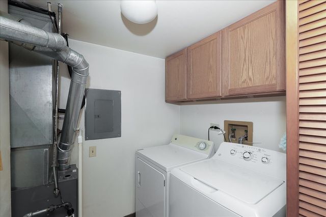 440 E Montrose Avenue 106, Wood Dale, IL 60191