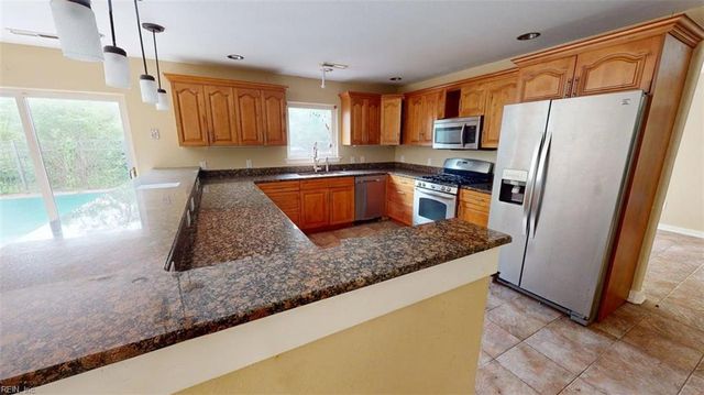4908 Farrington DR, Virginia Beach, VA 23455