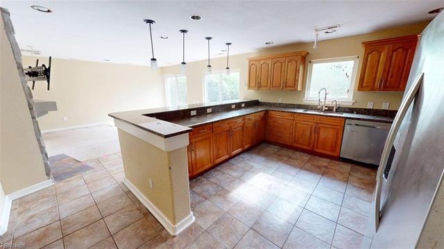 4908 Farrington DR, Virginia Beach, VA 23455