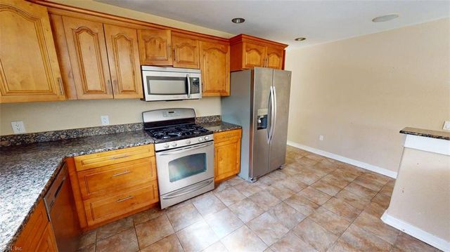 4908 Farrington DR, Virginia Beach, VA 23455