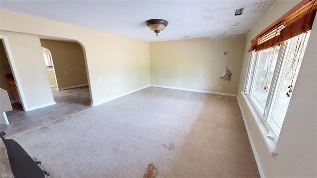 4908 Farrington DR, Virginia Beach, VA 23455