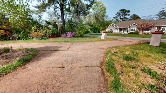 4908 Farrington DR, Virginia Beach, VA 23455