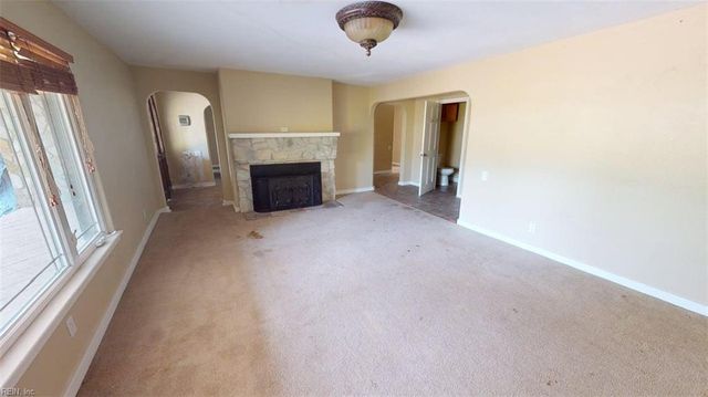 4908 Farrington DR, Virginia Beach, VA 23455