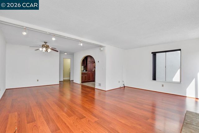 65 Edgewater Pl, Pittsburg, CA 94565