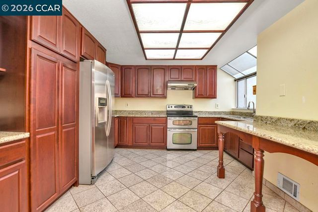 65 Edgewater Pl, Pittsburg, CA 94565