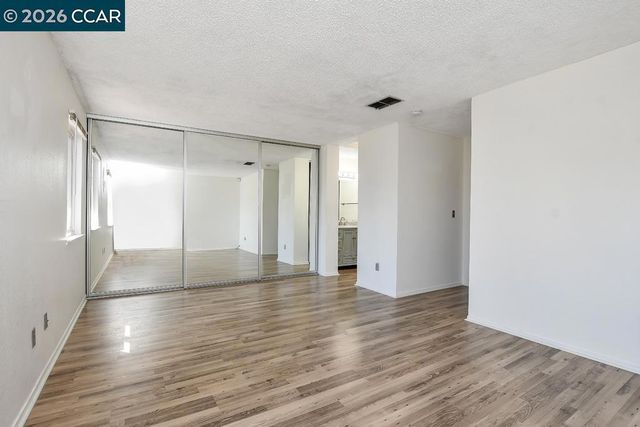 65 Edgewater Pl, Pittsburg, CA 94565