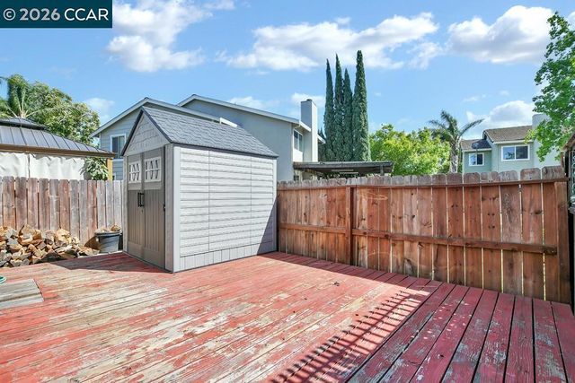 65 Edgewater Pl, Pittsburg, CA 94565