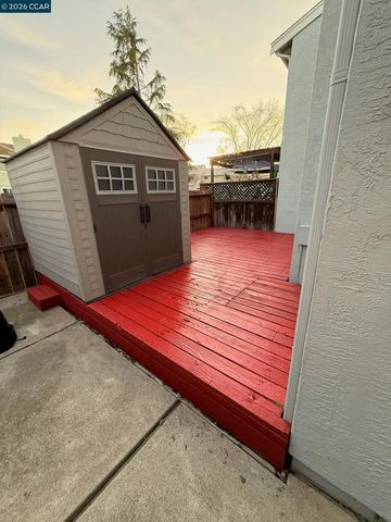 65 Edgewater Pl, Pittsburg, CA 94565