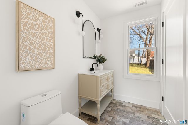 29 Pierce Place, Stamford, CT 06906