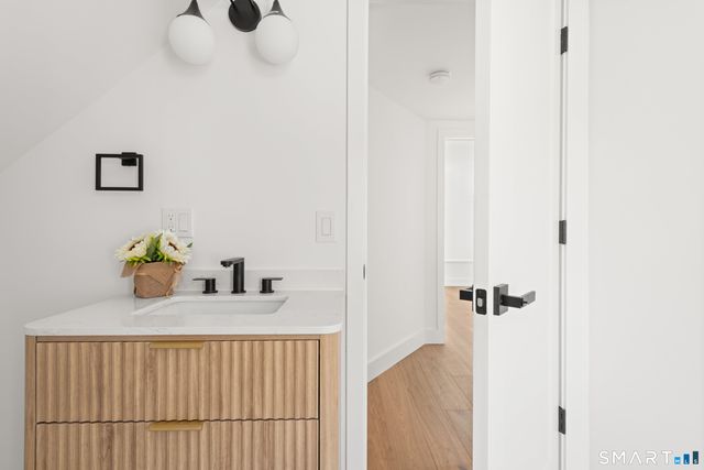 29 Pierce Place, Stamford, CT 06906