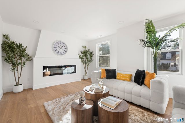 29 Pierce Place, Stamford, CT 06906