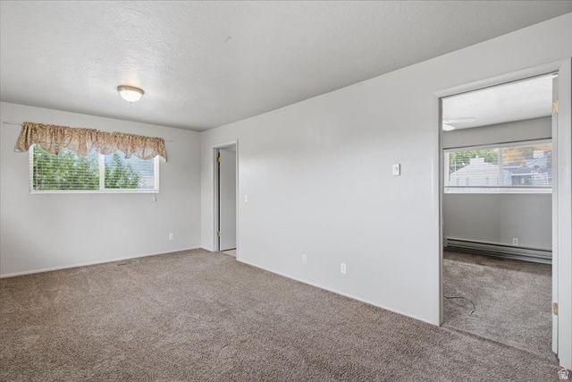 2211 VALLEY DR, Layton, UT 84040
