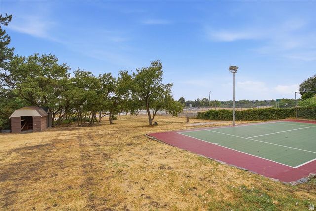 2211 VALLEY DR, Layton, UT 84040