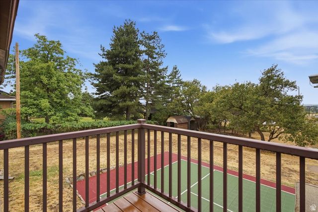 2211 VALLEY DR, Layton, UT 84040