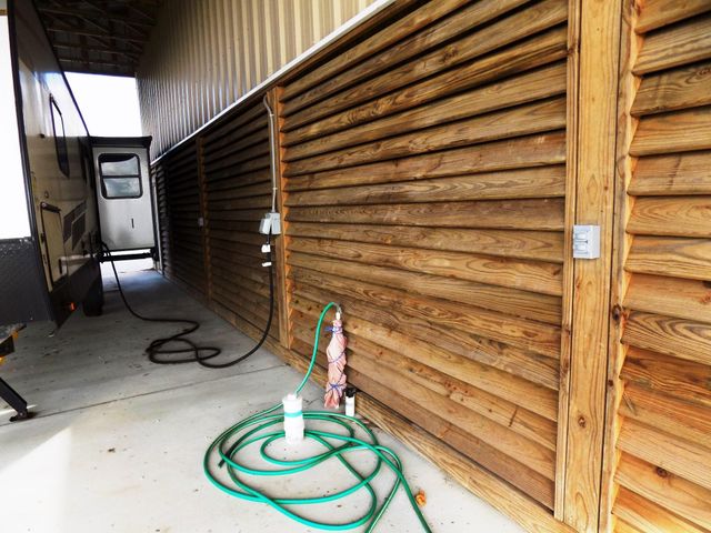 6123 Blue Water Boulevard, Sargent, TX 77414