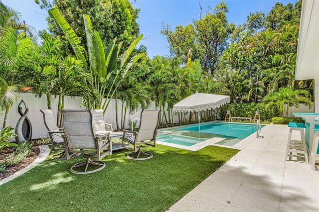 1426 S OSPREY AVENUE, Sarasota, FL 34239