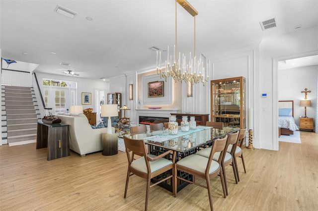 1426 S OSPREY AVENUE, Sarasota, FL 34239