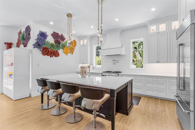 1426 S OSPREY AVENUE, Sarasota, FL 34239