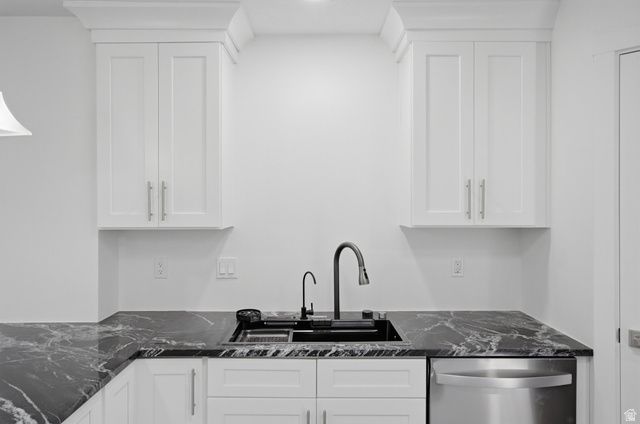 2936 E LA JOYA DR, Holladay, UT 84124