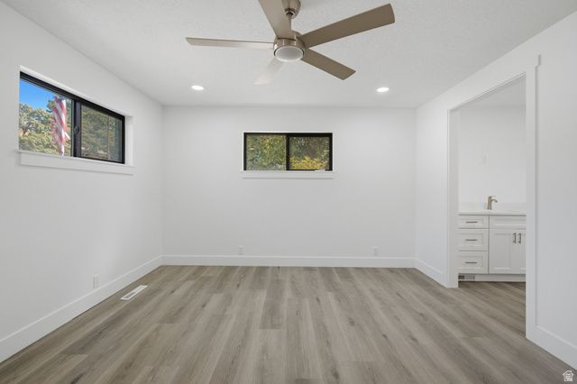 2936 E LA JOYA DR, Holladay, UT 84124