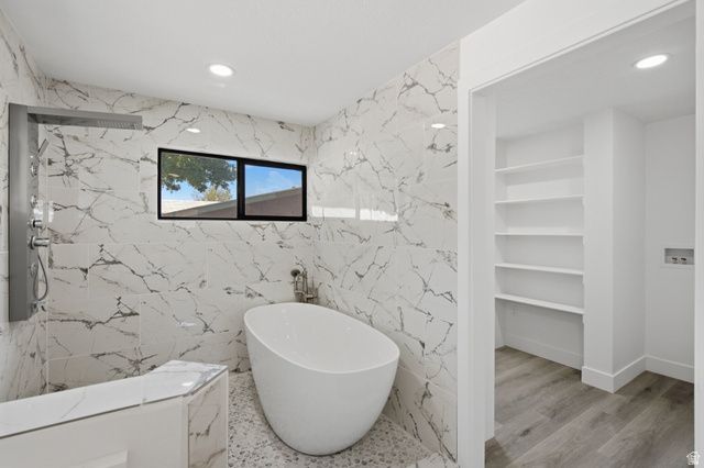 2936 E LA JOYA DR, Holladay, UT 84124