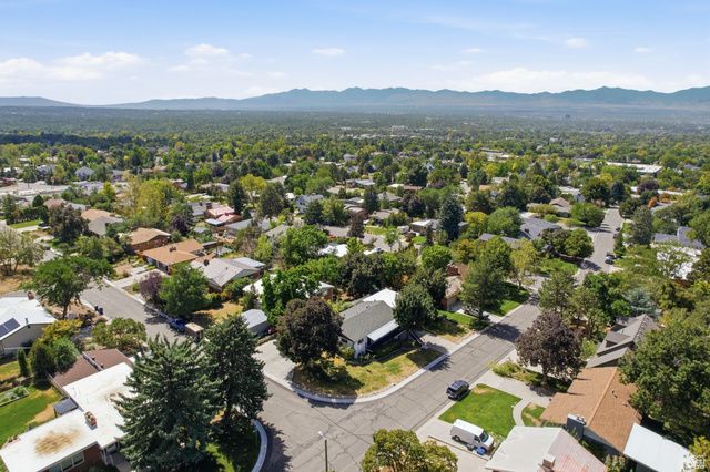 2936 E LA JOYA DR, Holladay, UT 84124