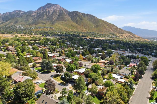 2936 E LA JOYA DR, Holladay, UT 84124