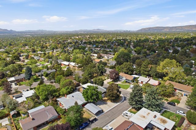 2936 E LA JOYA DR, Holladay, UT 84124