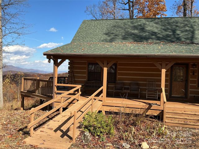 178 Tablerock Drive, Saluda, NC 28773