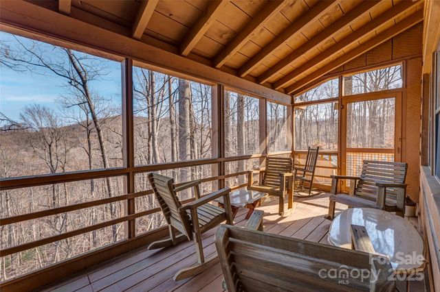 178 Tablerock Drive, Saluda, NC 28773