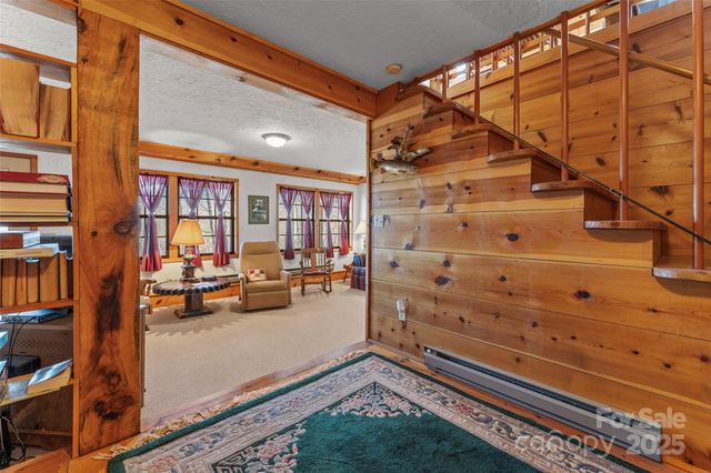 178 Tablerock Drive, Saluda, NC 28773