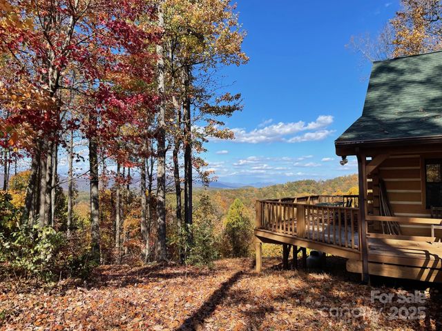 178 Tablerock Drive, Saluda, NC 28773