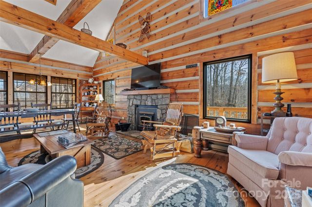 178 Tablerock Drive, Saluda, NC 28773