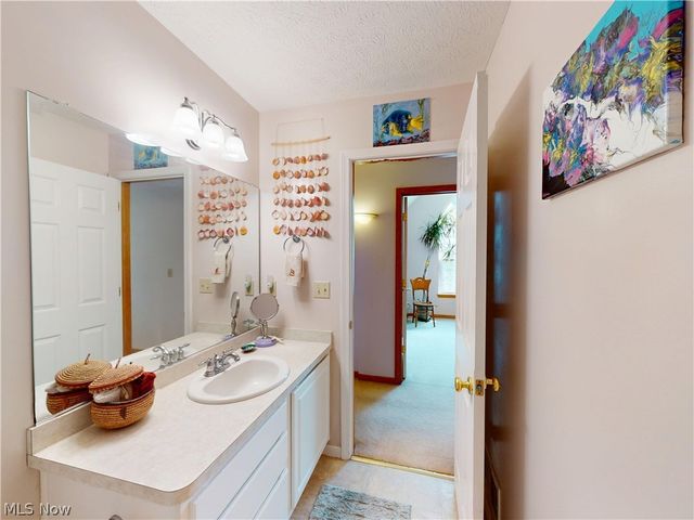 56 Wellesly Boulevard, Painesville, OH 44077