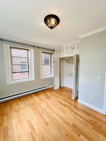 59 Phillips St 5, Boston, MA 02114