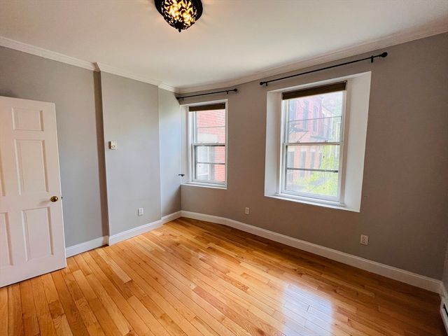 59 Phillips St 5, Boston, MA 02114