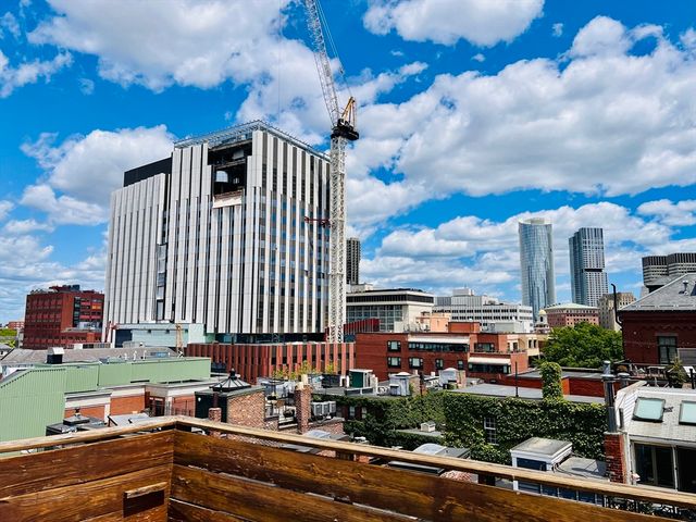 59 Phillips St 5, Boston, MA 02114