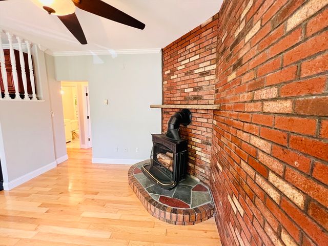 59 Phillips St 5, Boston, MA 02114