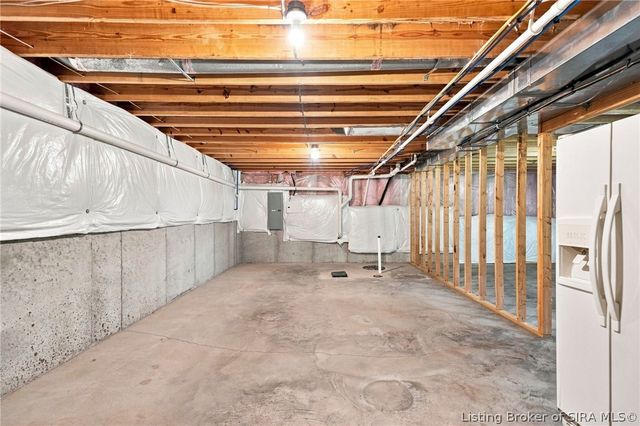 8212 Zachary Drive, Charlestown, IN 47111