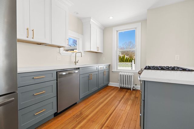 54 E Earle St, Cumberland, RI 02864