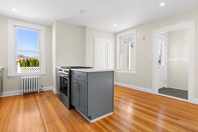 54 E Earle St, Cumberland, RI 02864